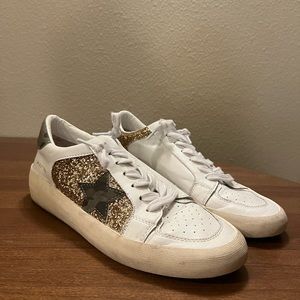 Vintage Havana Camo Sneakers